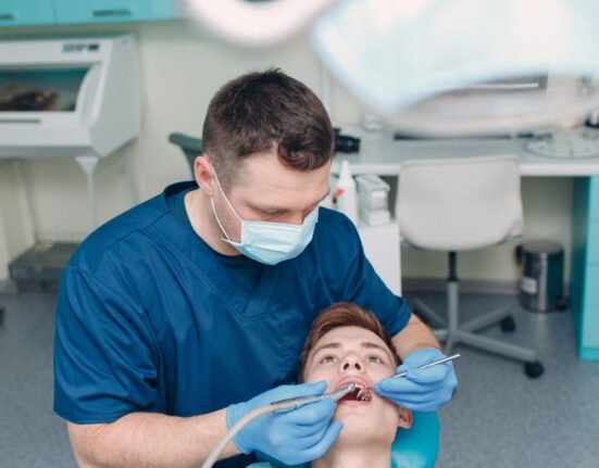 How Much Do Dentists Make a Year - 5 Key Factors!