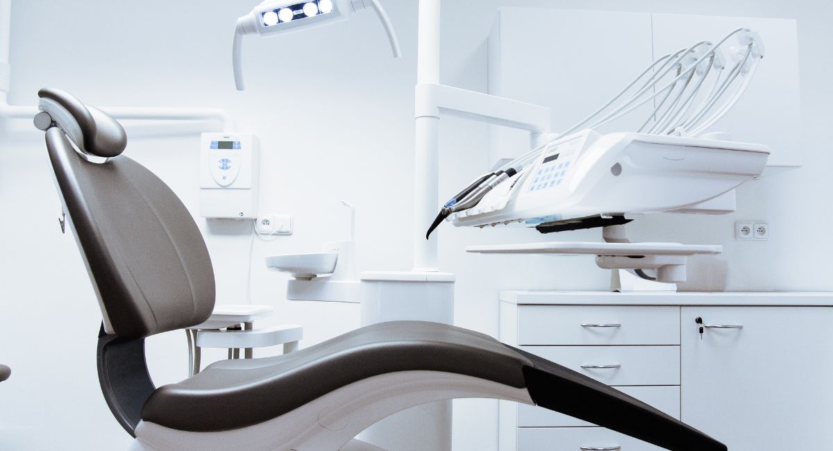Pediatric Dentist Office - 7 Tips for Choosing the Best!